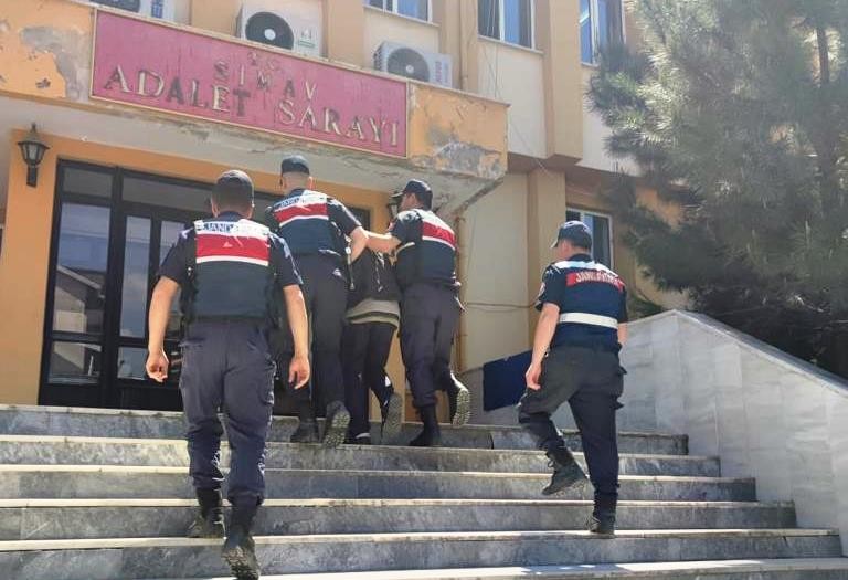 Simav’da hakkında 34 yıl kesinleşmiş hapis cezası bulunan şahıs evinde yakalandı