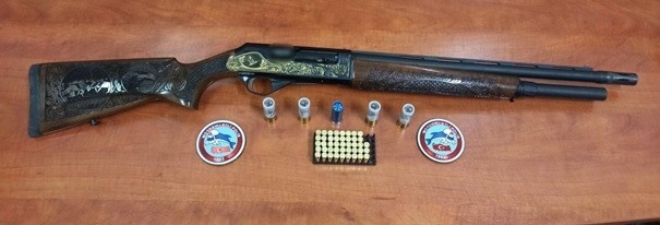 Şüpheli şahıslardan pompalı tüfek ele geçirildi