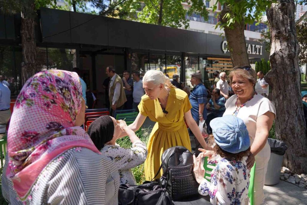 Başkan Vekili Subaşı, vatandaşlarla bir araya geldi