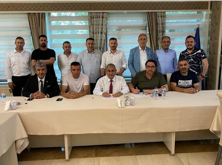 Belediye Kütahyaspor, Güldüren ile yeniden anlaştı