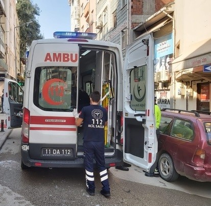 Bilecik’te otomobilin çarptığı yaya yaralandı