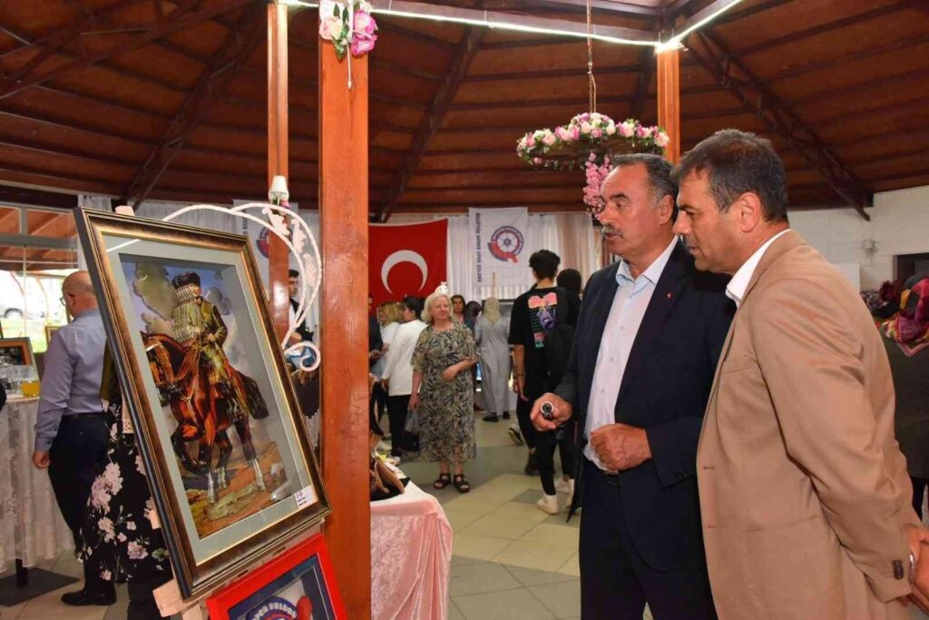 Bozüyük’te el sanatları sergisi açıldı