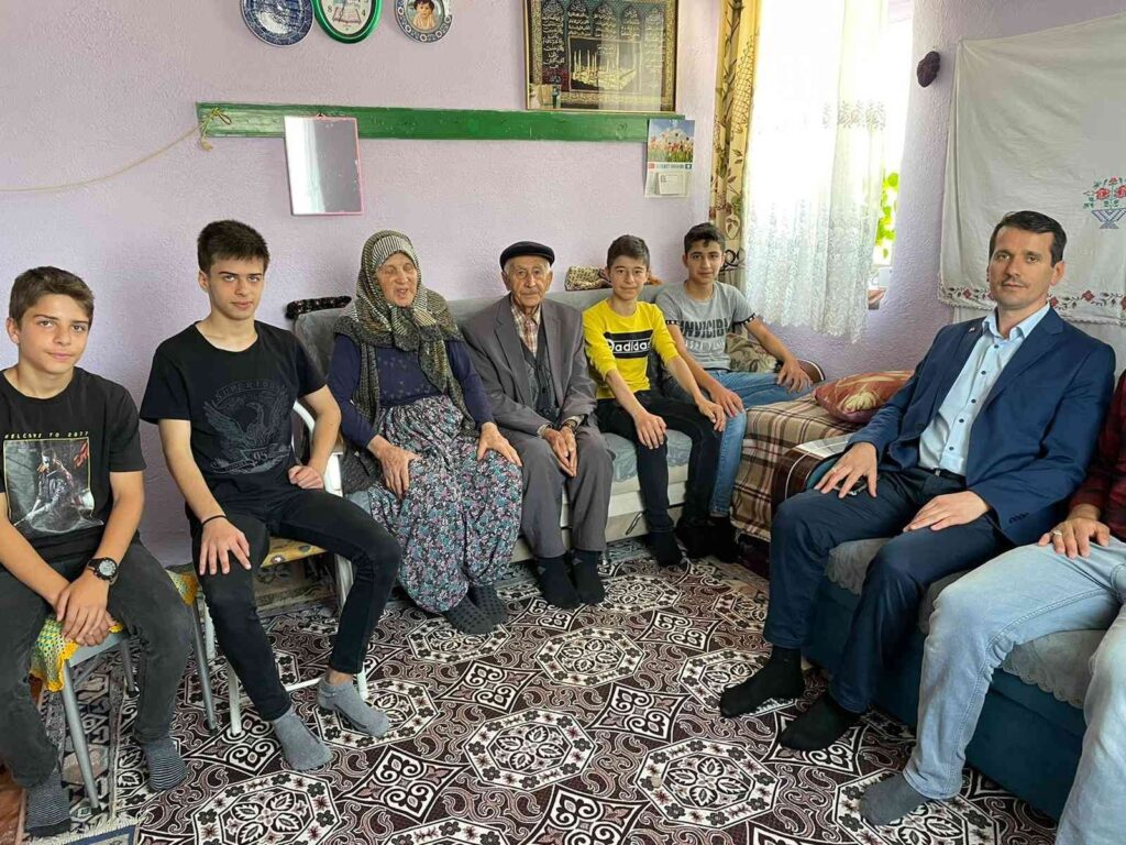 Dumlupınar’da “Ulu Çınarlar” isimli proje