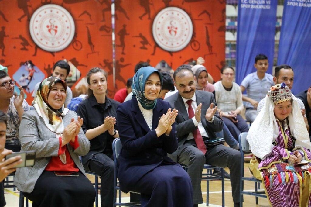 Engelli bireylere spor malzemesi desteği