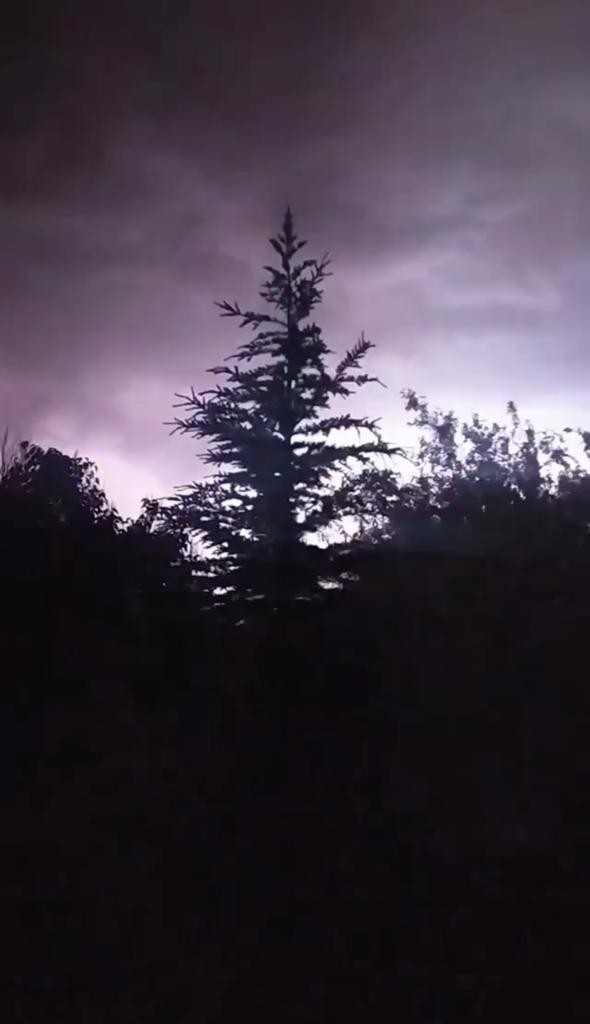 Eskişehir’de geceyi şimşekler aydınlattı