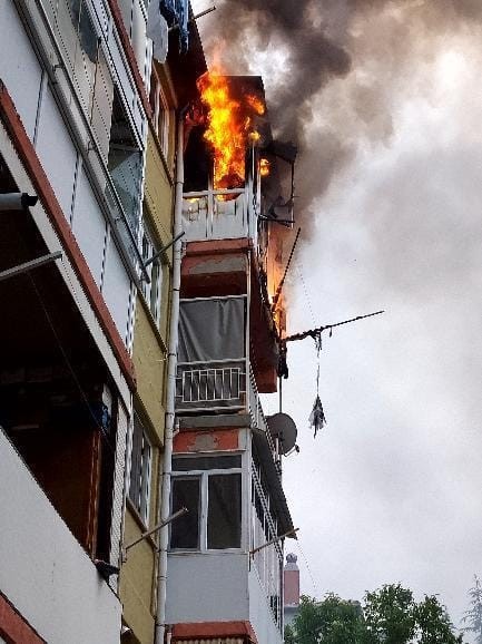 Eskişehir’de yangın paniğe sebep oldu