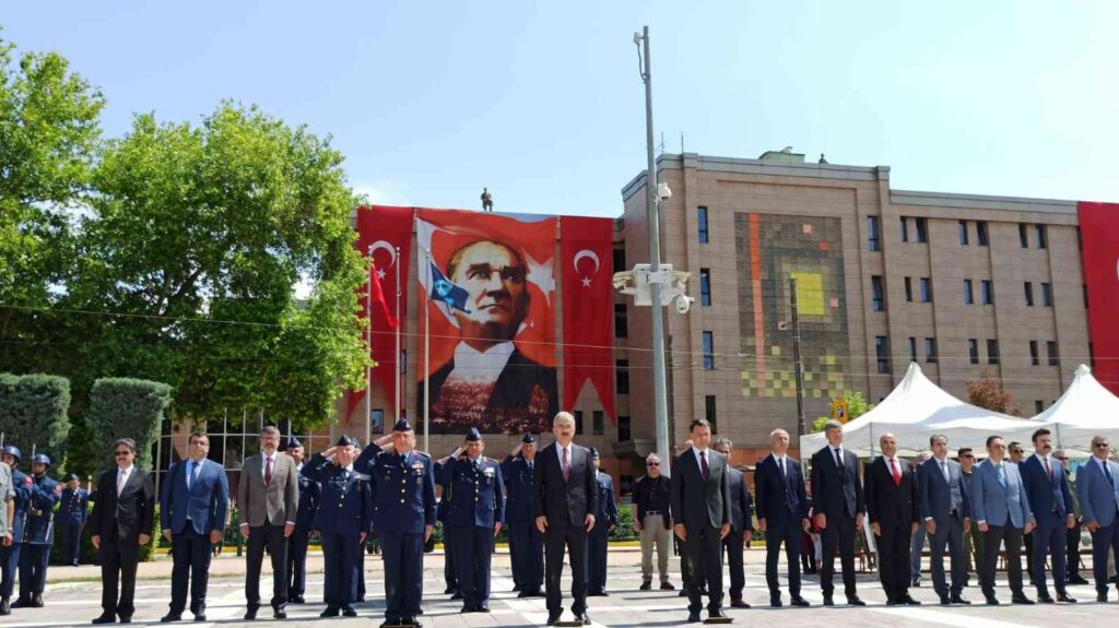 Gazi Mustafa Kemal Atatürk’ün Eskişehir’e gelişi kutlandı
