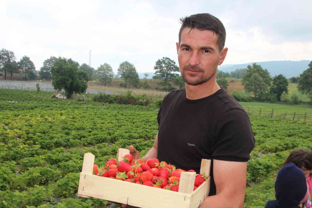 Hobi olarak üretmeye başladı, şimdi talebe yetişemiyor