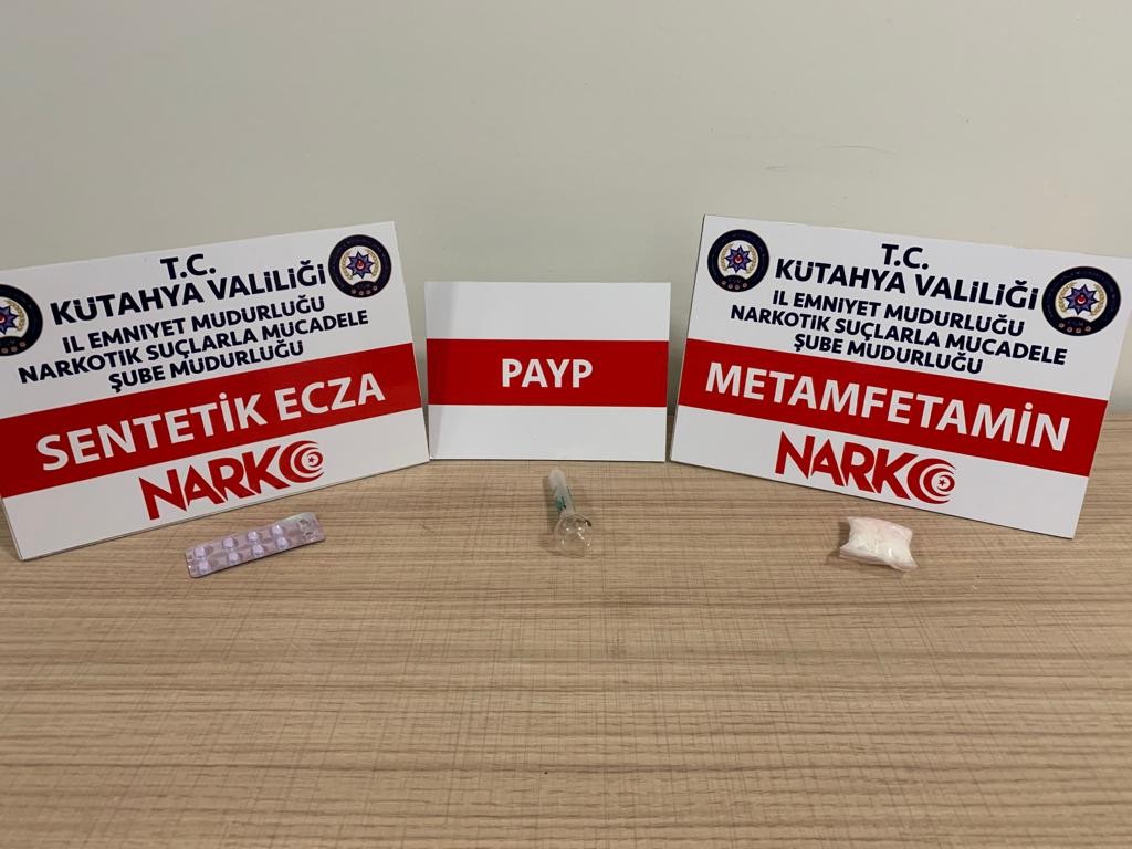 Kütahya’da durdurulan araçta uyuşturucu ele geçirildi