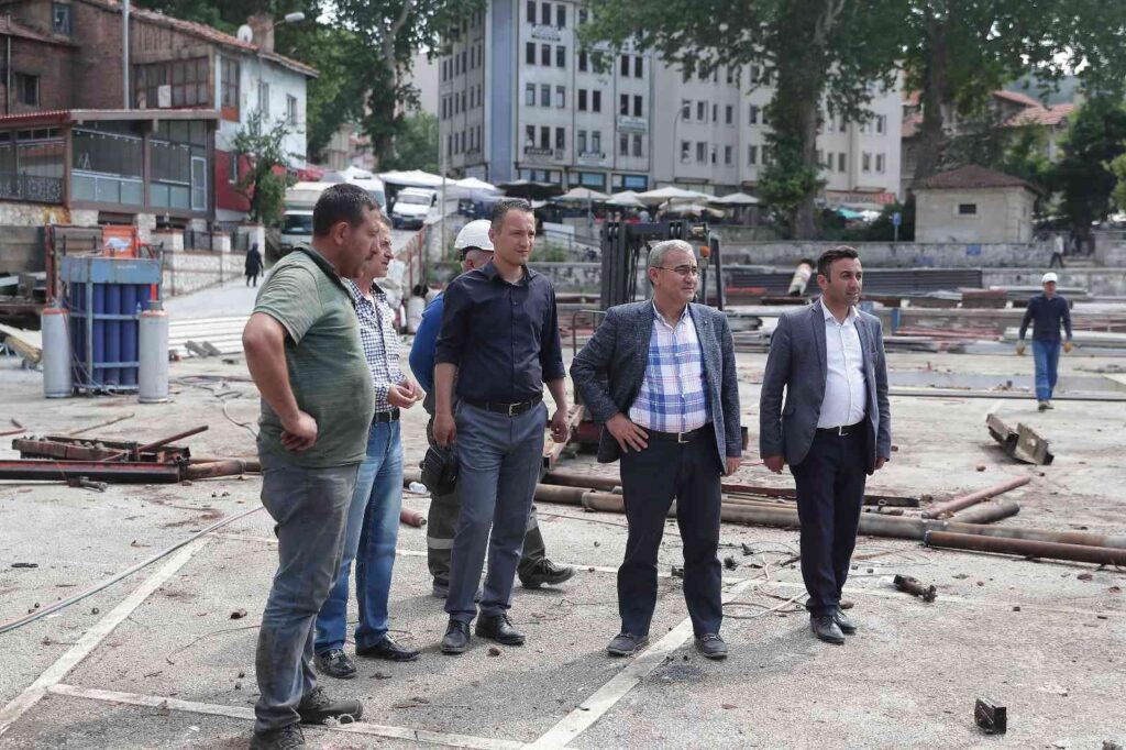 Merkez pazar yeri inşaat alanını inceledi