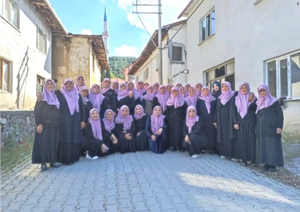 Simav Aksaz Kur’an Kursunda kapanış programı