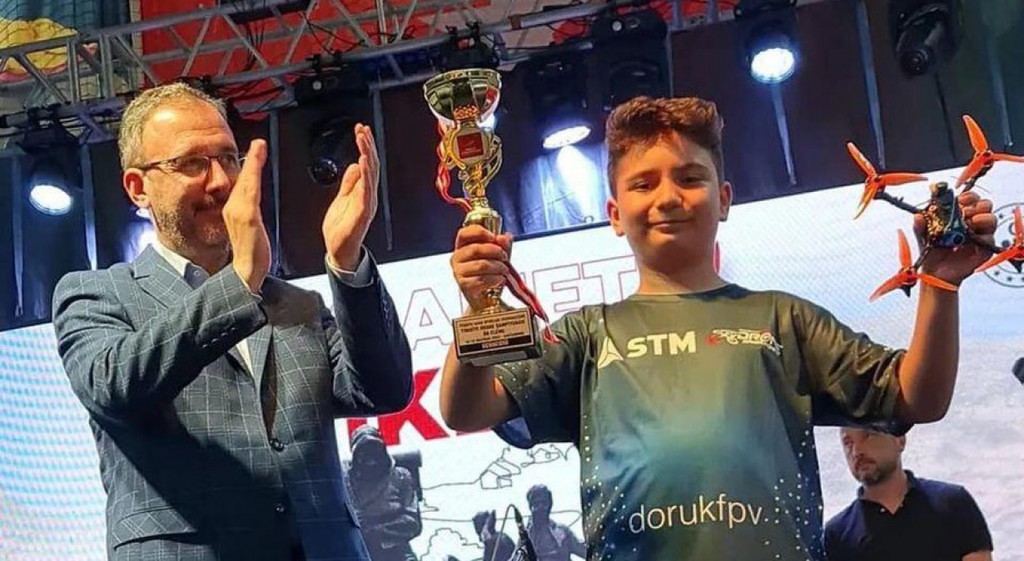 Teknokent girişimcisi Doruk Cengiz, Türkiye üçüncüsü