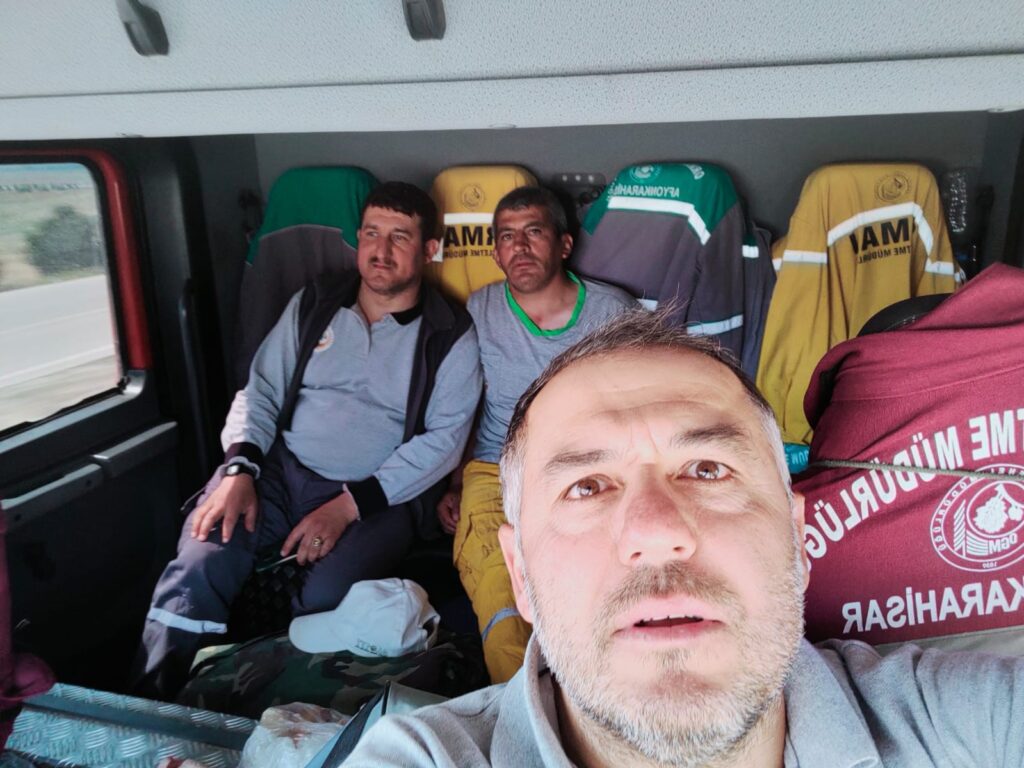 Yangın söndürme çalışmalarına destek için yola çıktılar