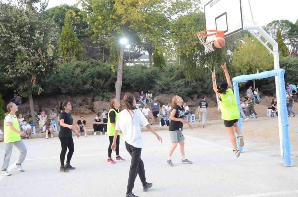 Bozüyükte “100. Yıl Kurtuluş Kupası” Düzenleni̇yor