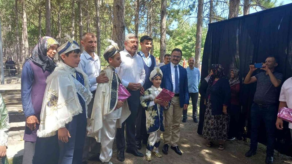 Gedi̇zde Zeki̇ Uçkan İle Karadeni̇z Rüzgarı