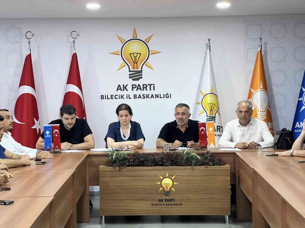 İl Yürütme Kurulu Toplantısı Gerçekleşti̇ri̇ldi̇