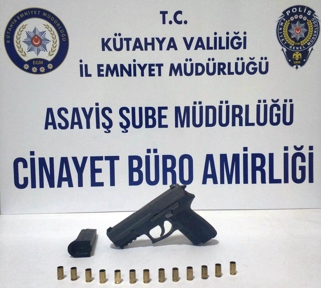 Kütahya’da düğün magandasının ruhsatlı silahına el konuldu