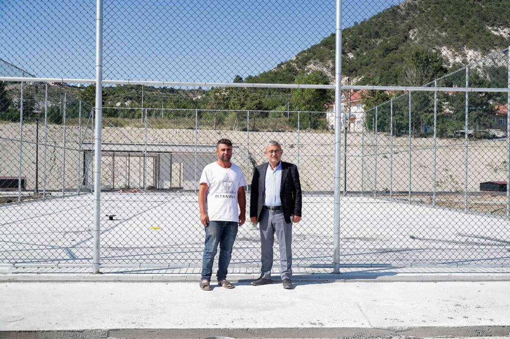 “Mi̇llet Bahçesi̇, Kütahyanın Yeni̇ Cazi̇be Merkezi̇ Olacak”