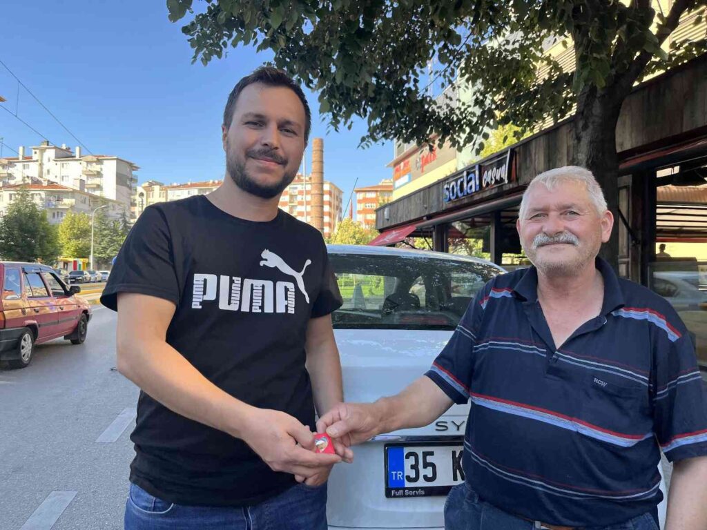 (ÖZEL) Kaybedilmiş altınları sahibine ulaştırmak için bir ay boyunca uğraş verdi