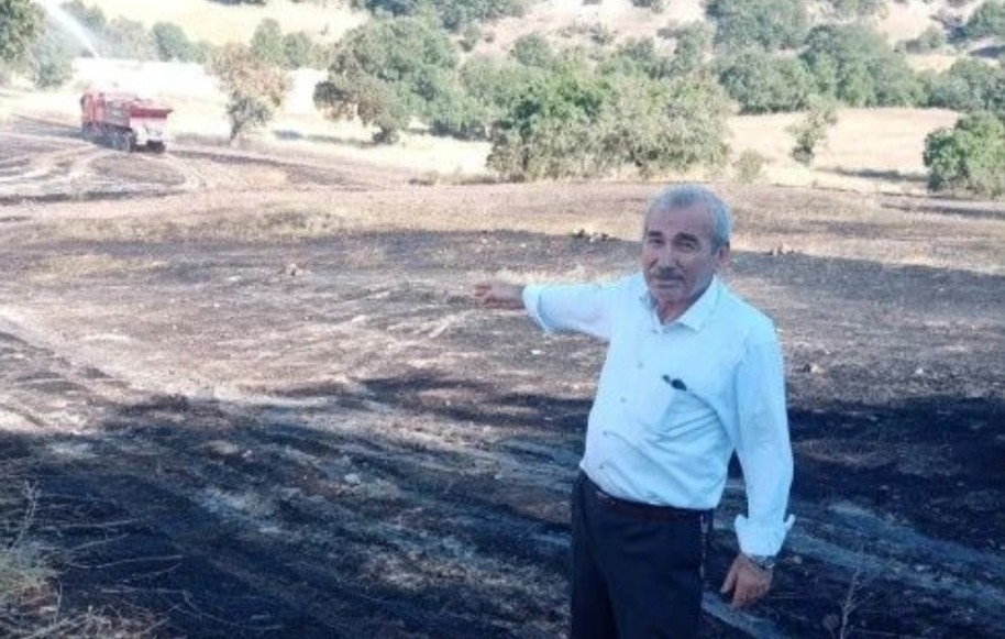 Si̇mavda 40 Dekar Alanda Tarla Yangını