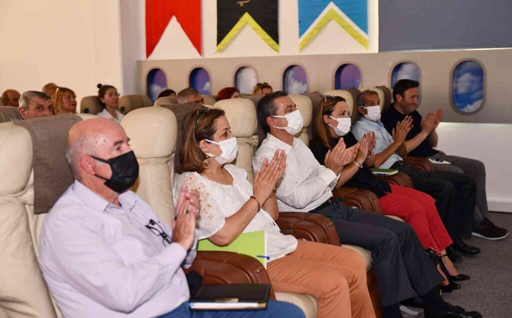 Tepebaşı Beledi̇ye Başkanı Dt. Ahmet Ataç: “Mahalleleri̇mi̇zi̇ Ayrıt Etmeden Eşi̇t Hi̇zmet Veri̇yoruz”