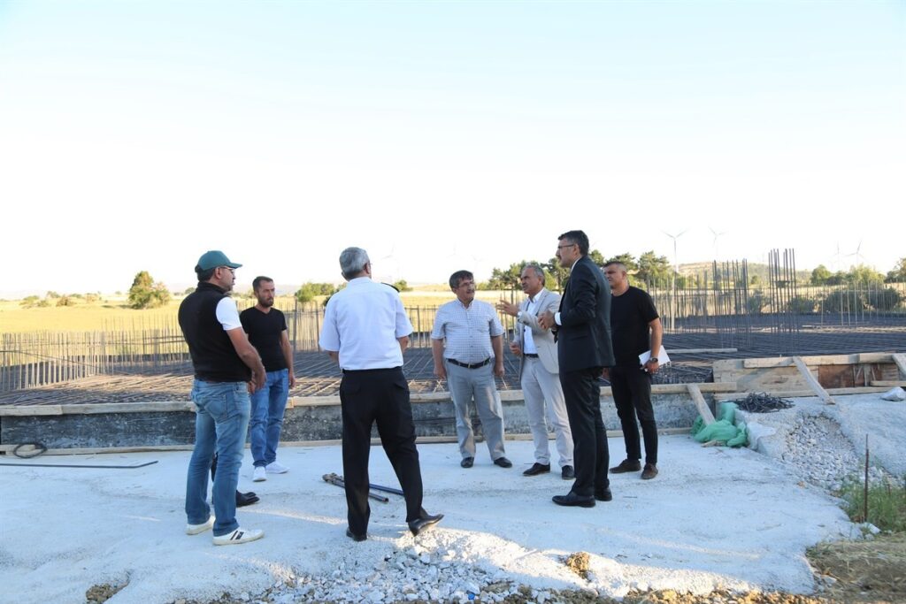 Vali Ali Çelik: “Projelerimiz tamamlandığında Dumlupınar’ımız için büyük kazanım olacak”