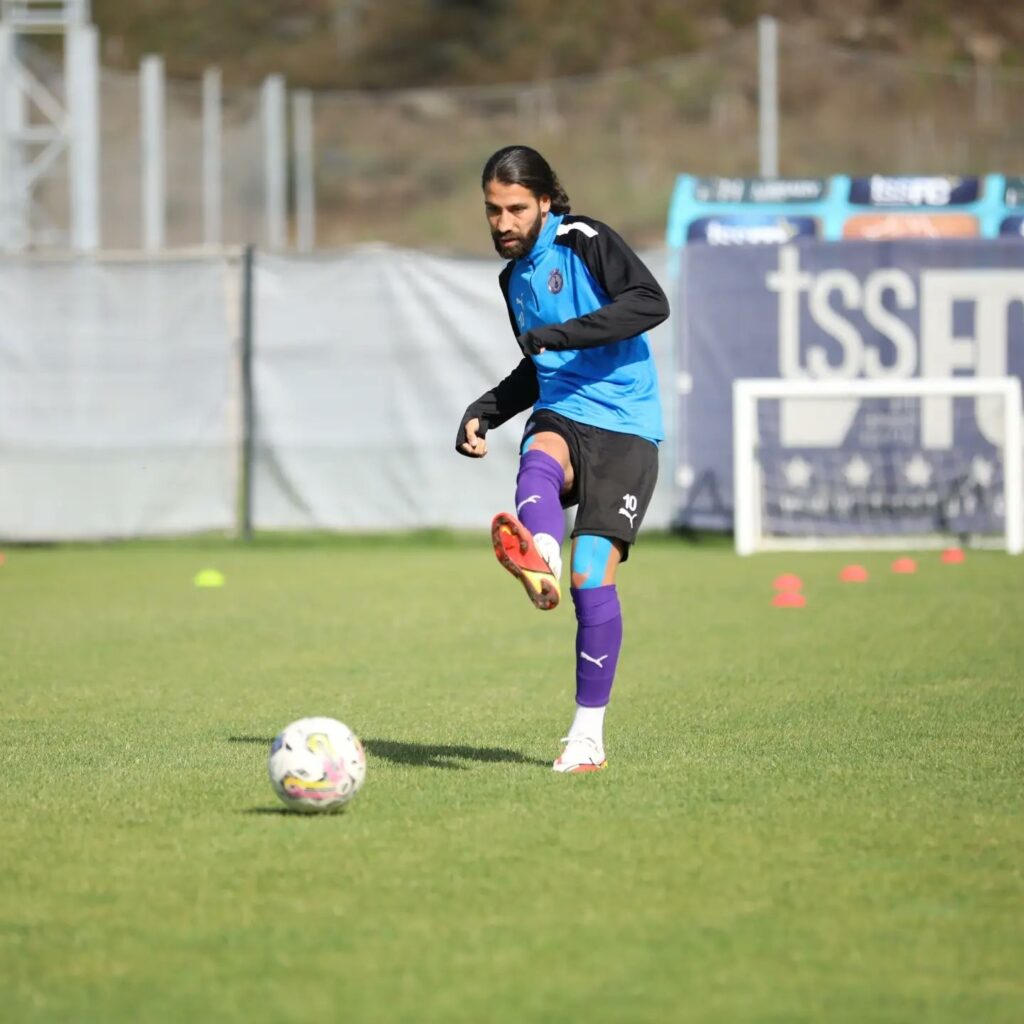 Afyonspor Çalışmalarını Çi̇ft Antrenmanla Sürdürüyor