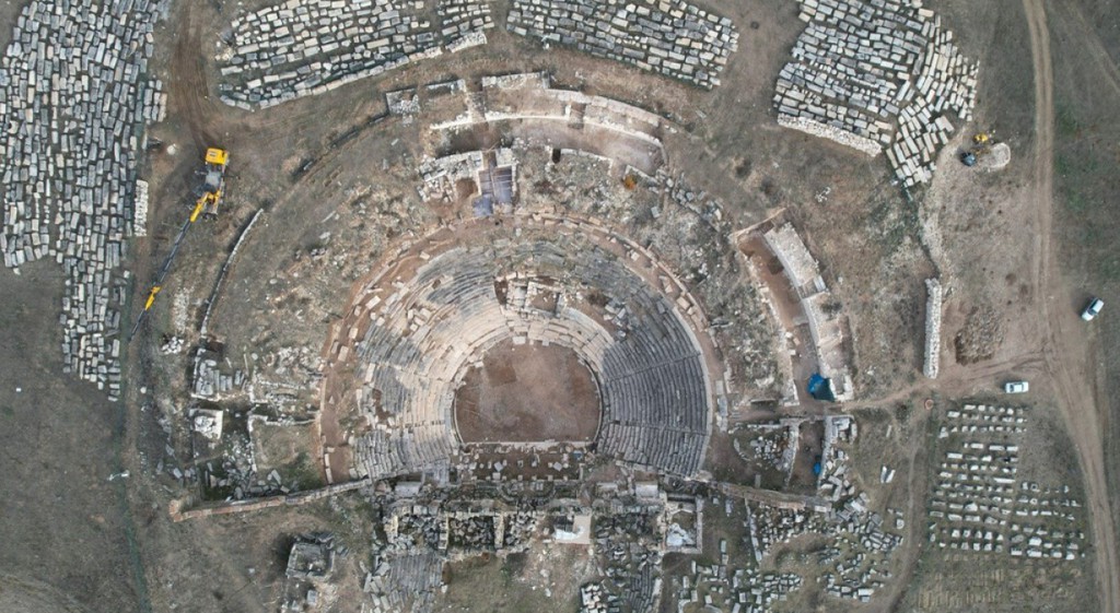 Ai̇zanoi̇ Kazıları Tamamen Dpüye Devredi̇ldi̇