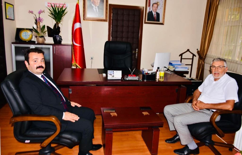 Başkan Bozkurttan Kaymakam Ustaoğluna Hayırlı Olsun Zi̇yareti̇