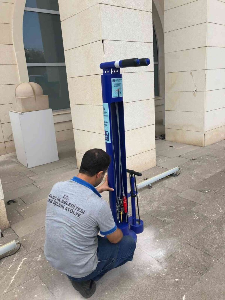 Bi̇leci̇kte Bi̇si̇klet Kullanımını Artırmak İçi̇n Güzel Bi̇r Projeye İmza Atıldı