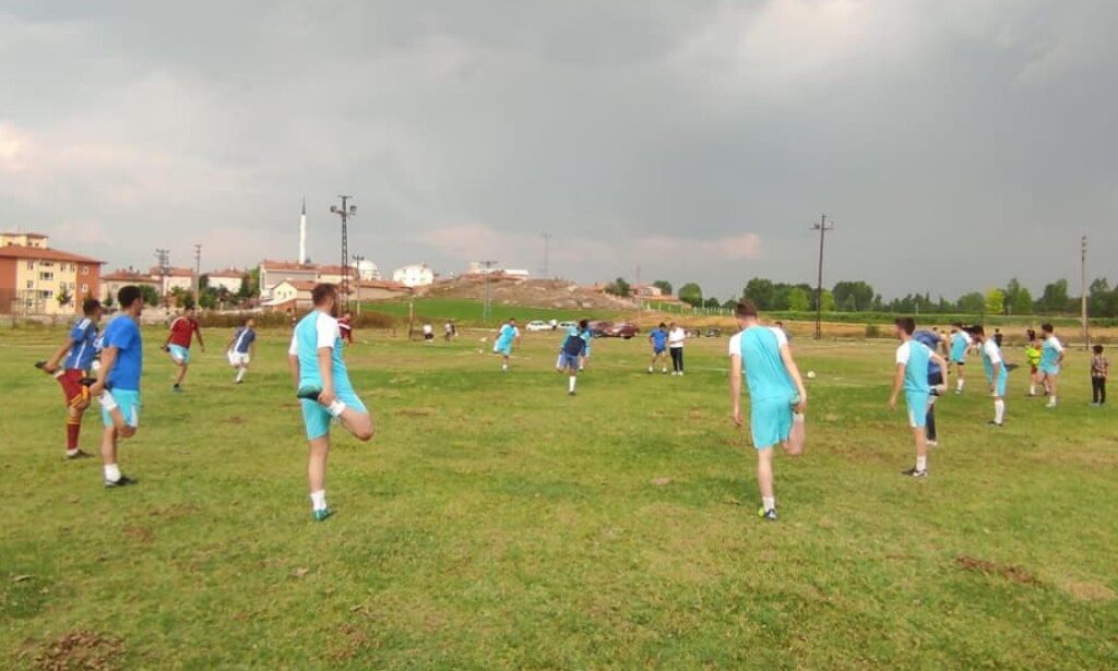 Çardaklıspor Antrenmanlara Sahasında Başladı