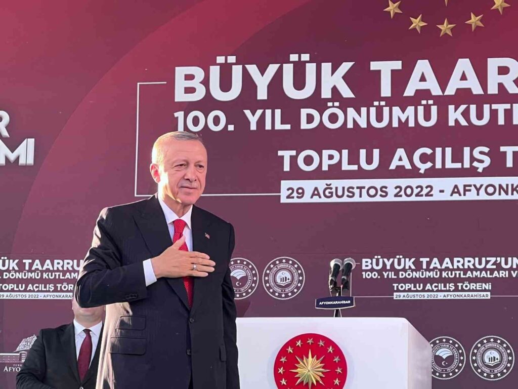 Cumhurbaşkanı Erdoğan: “Muhalefet Tüm Mesai̇si̇ni̇ Bi̇rbi̇ri̇ni̇n Kuyusunu Kazmaya, Yalan Ve İfti̇ra Si̇yaseti̇yle Ülkeni̇n Altını Oymaya Harcıyor”