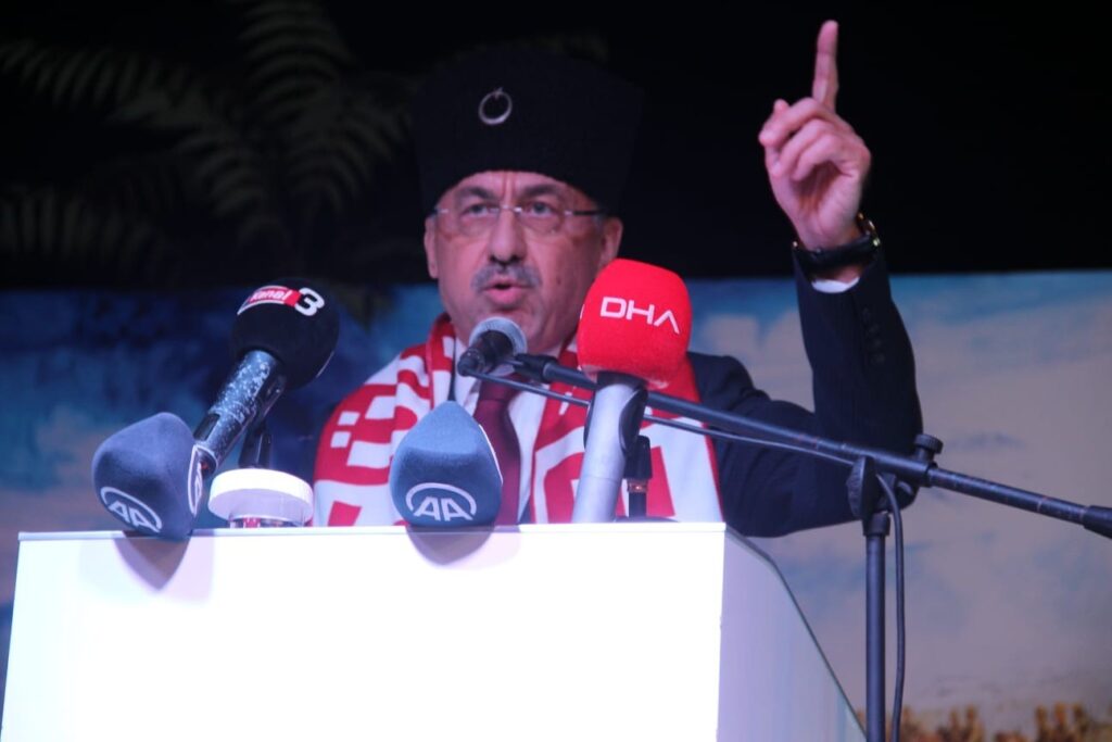 Cumhurbaşkanı Yardımcısı Oktay: “Türki̇yeye Di̇z Çöktürmeye Çalışanlara ‘Hodri̇ Meydan Di̇yoruz”