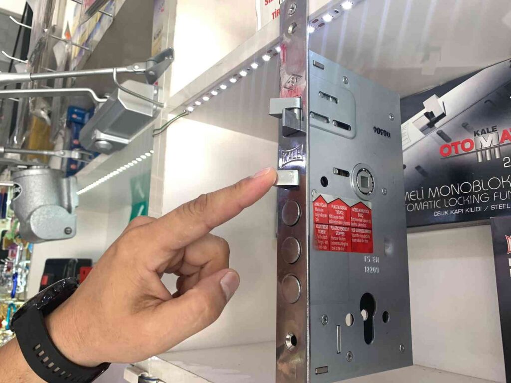 Evi̇n Güvenli̇ği̇ Alt Kapılardan Başlar