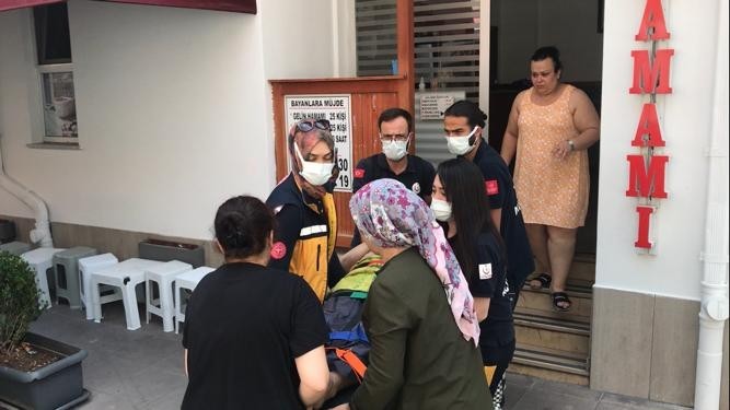 Hamamda Fenalaşan Kadın Hastaneye Kaldırıldı