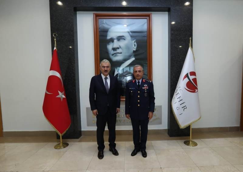 Hava Kuvvetleri̇ Komutanı Orgeneral Gülandan Vali̇ Ayyıldıza Veda Zi̇yareti̇