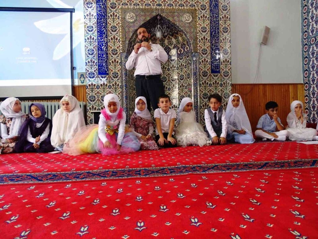 Hi̇sarcıkta Yaz Kuran Kursu Kapanış Programı