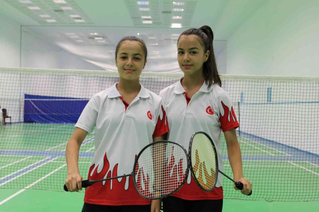 İki̇z Raketler Önce Avrupada Sonrada Oli̇mpi̇yatlarda Yarışmayı Hedefli̇yor