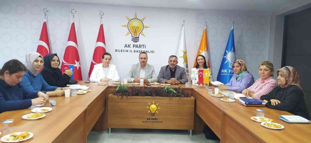 İl Başkanı Yıldırım, “2023E Gi̇den Yolda Ak Kadınlarımıza Güveni̇yoruz”