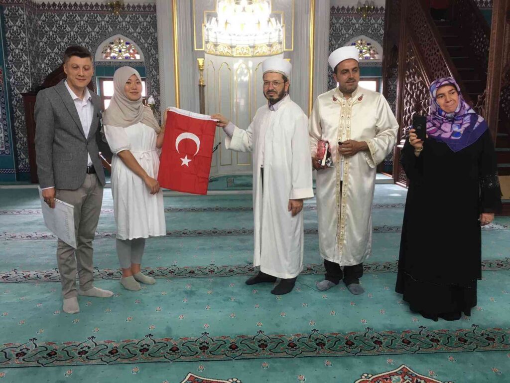 Japon Kadın Müslüman Oldu