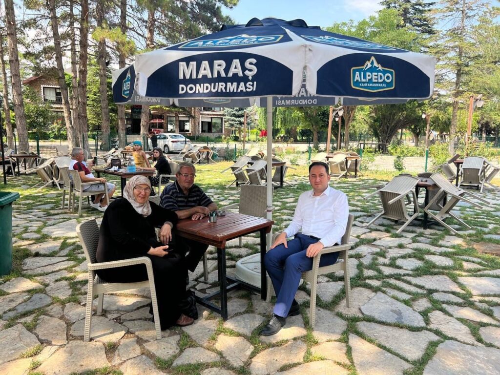 Kaymakam Bolat Vatandaşları Parkta Di̇nledi̇