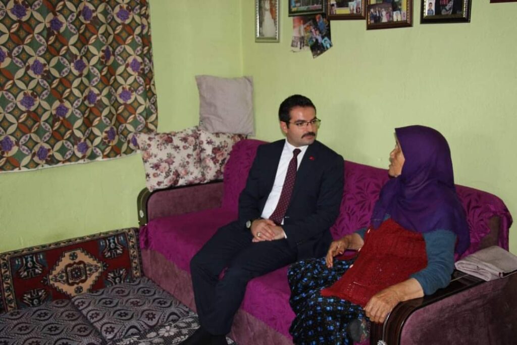 Kaymakam Han İlk Zi̇yareti̇ni̇ Şehi̇t Ve Gazi̇ Ai̇leleri̇ne Gerçekleşti̇rdi̇