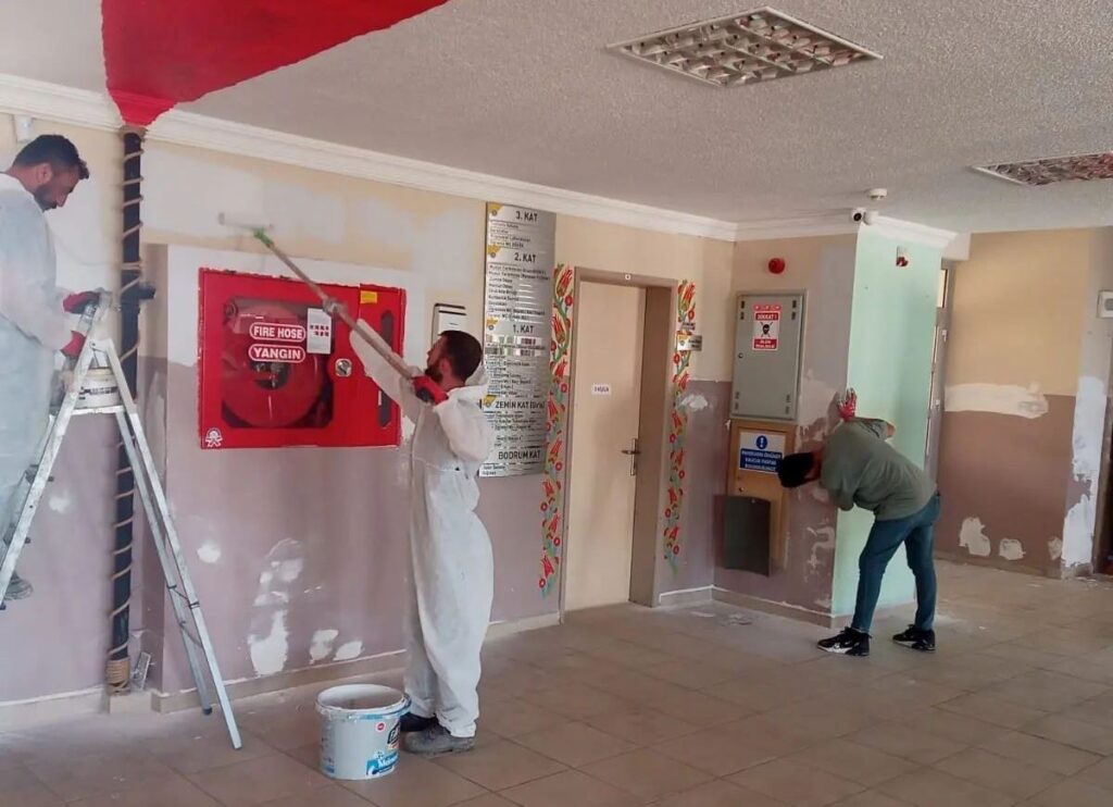 Kütahya Mem Personeli̇ne, “Boya, Badana Yapma Geli̇şti̇rme Ve Uyum Eği̇ti̇mi̇” Kursu