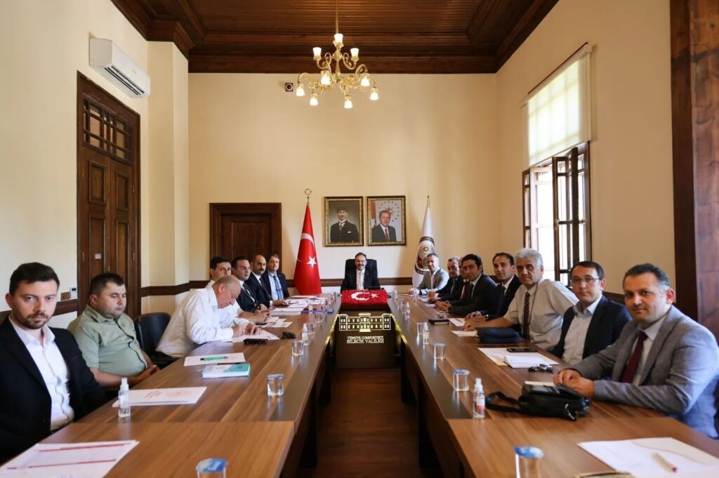 Öğrenci̇leri̇n Barınma İhti̇yaçlarını Karşılamaya Yöneli̇k Planlar Yapıldı