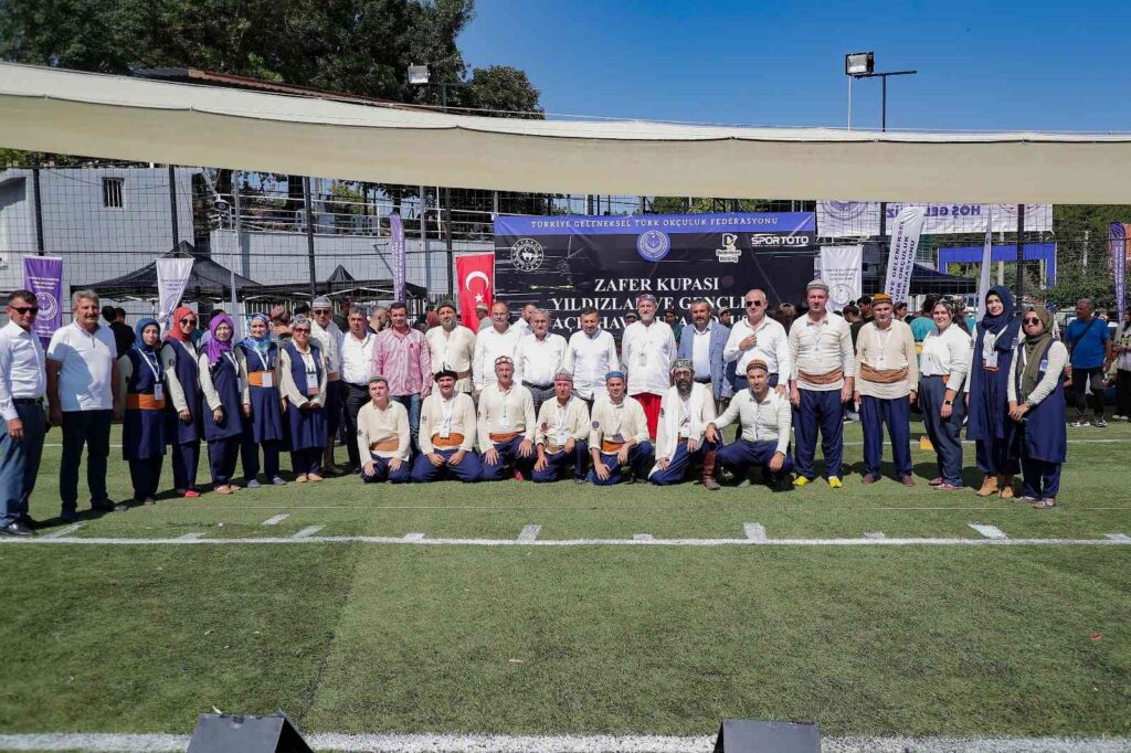 Okçular Kütahyada Zafer Kupası İçi̇n Yarıştı