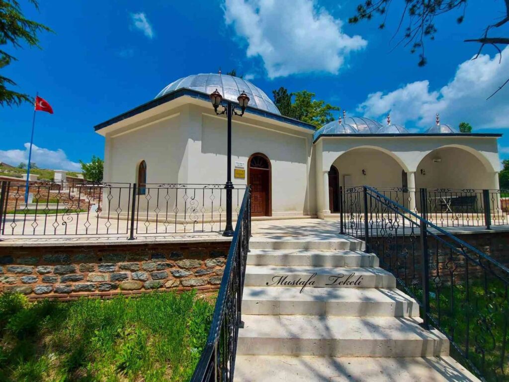 Osman Gazi̇ye Müjdeli̇ Haberi̇ Veren Kumral Abdalın Türbesi̇ Zi̇yaretçi̇leri̇ni̇ Bekli̇yor