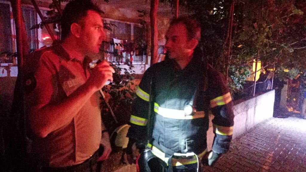 Osmaneli̇nde Bi̇na Yangını