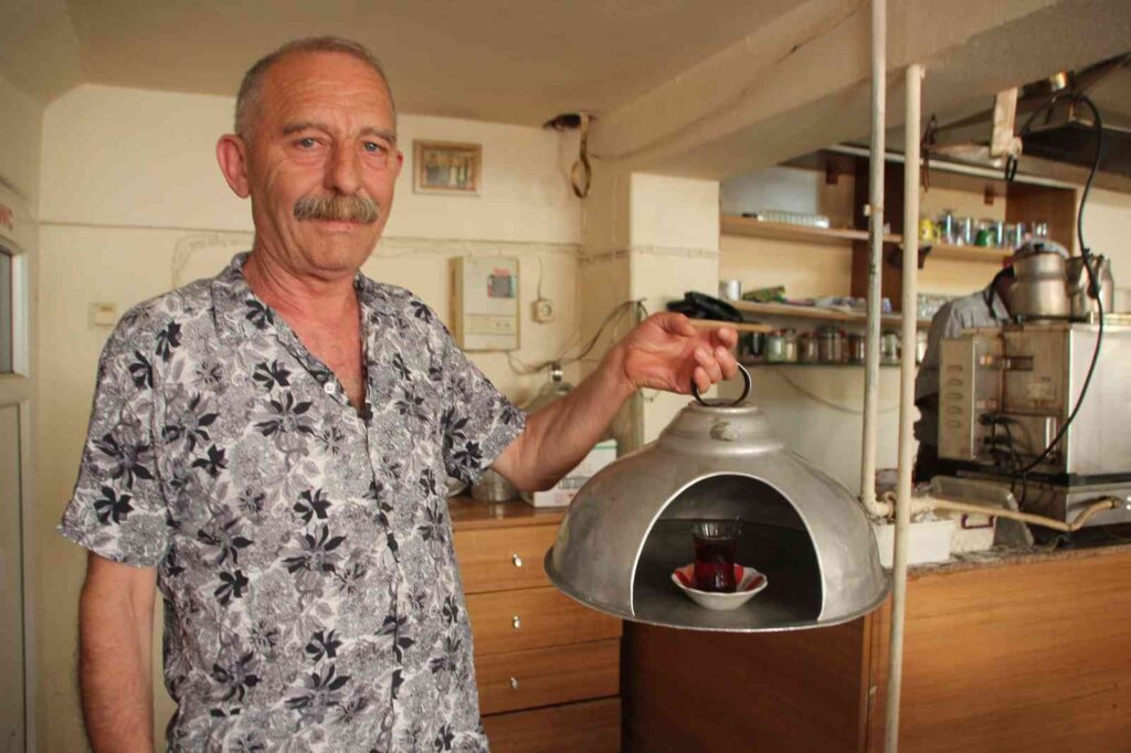 (Özel) 50 Yıllık Mesleği̇ne İlk Günkü Aşka Yapıyor