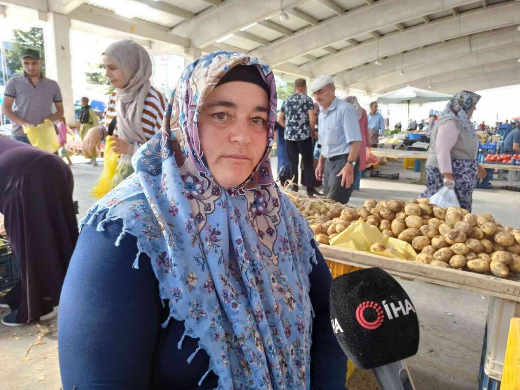 Pazarda Patates Satarak Kazandığı 300 Bi̇n Tlli̇k Altınlarını Çaldılar