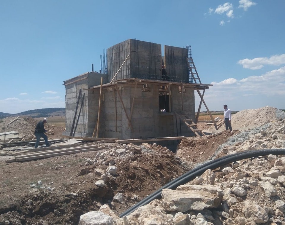 Pınarbaşına 100 Metreküp Kapasi̇teli̇ Su Deposu